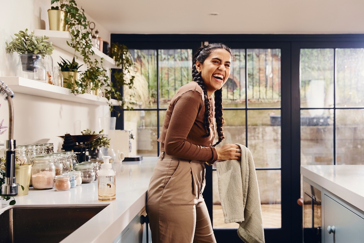 Greg Funnell: Greg photographs Blueland x Mona Chalabi 